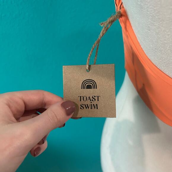 NWT Toast Swim Apex Bikini Top Nectarine Halter Swim Beach Surf Paddle - Picture 4 of 5